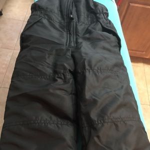 Snow suit. Boys or girls